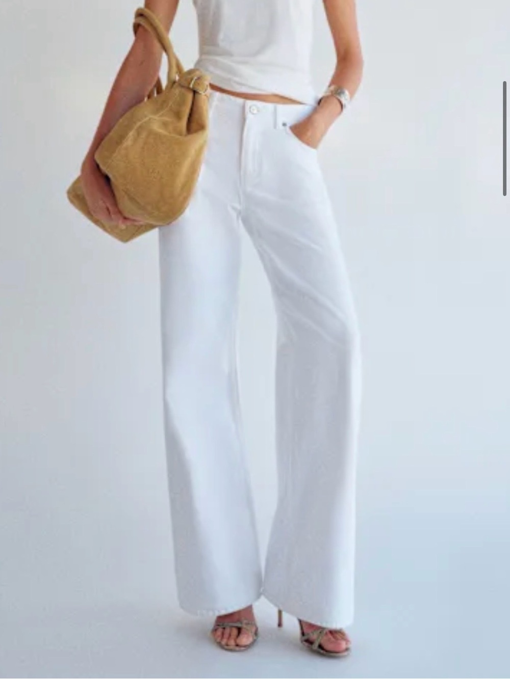 Reformation Cary Low Rise Slouchy Wide Leg Short Jeans Ivory - Size 23S